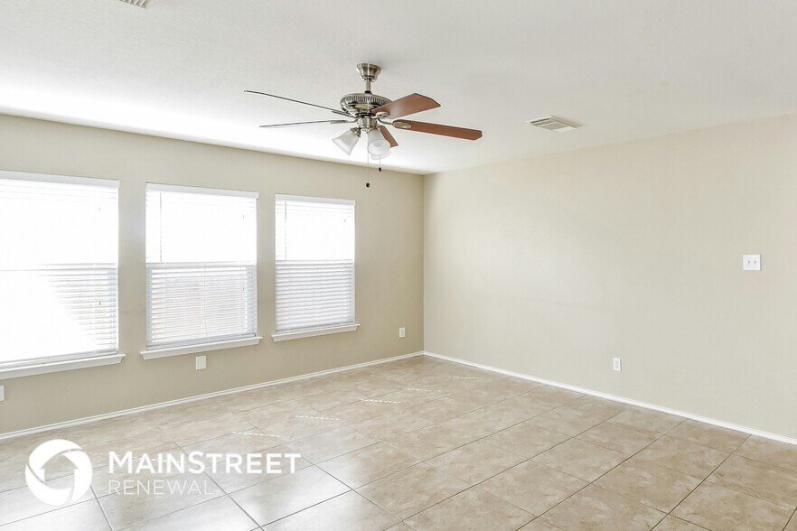 Building Photo - 10334 Manor Creek