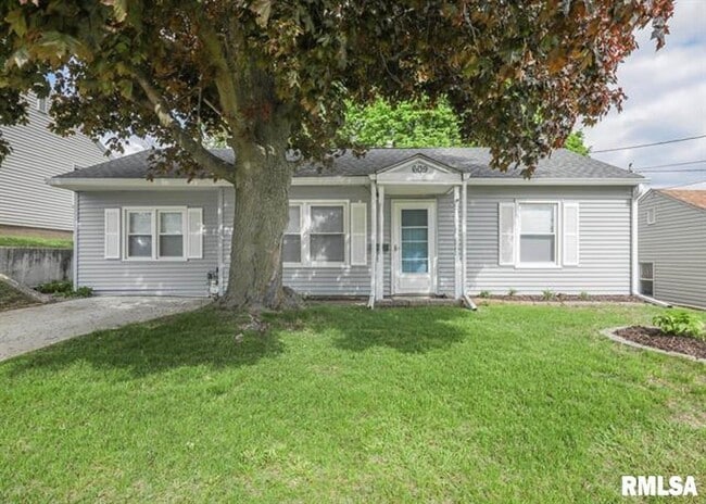 Primary Photo - 609 23rd St
