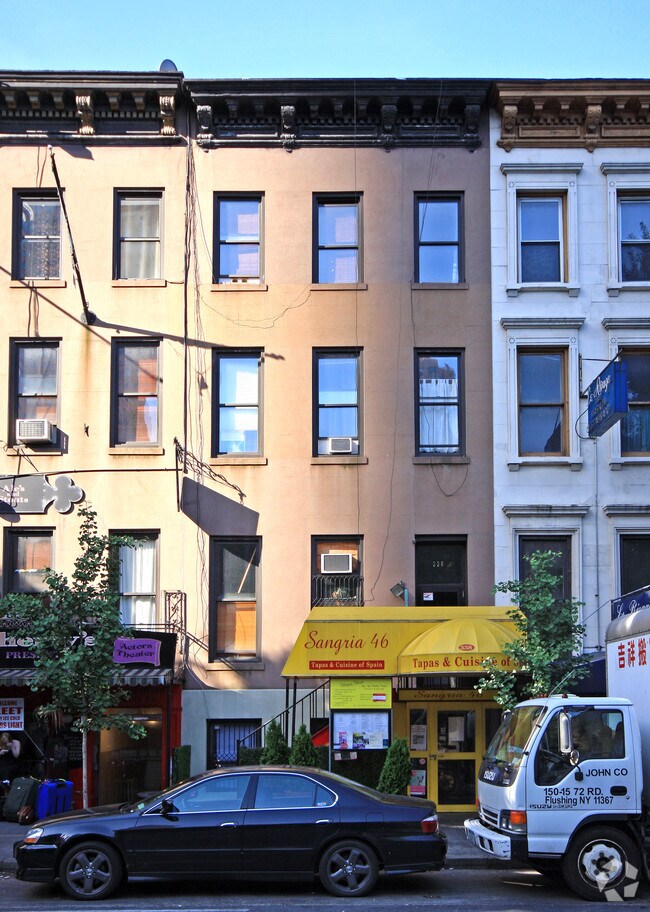 Building Photo - 338 W 46th St