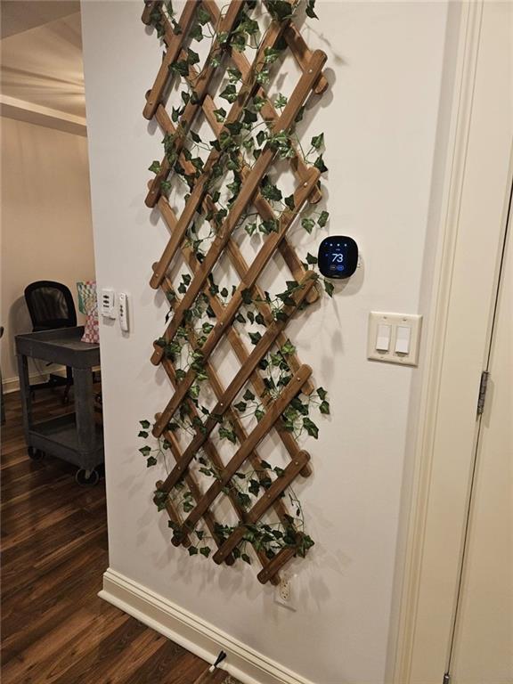 Building Photo - 250 Park Ave W NW