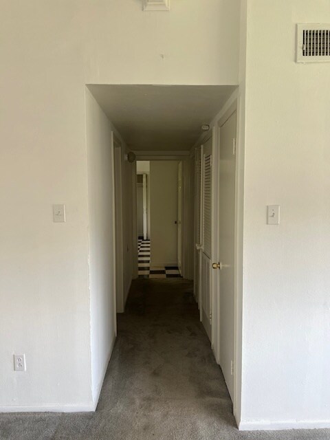 Building Photo - 3838 Glen Arbor Dr