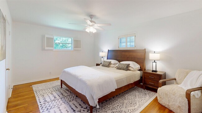 Building Photo - 4826 Waynesboro Dr