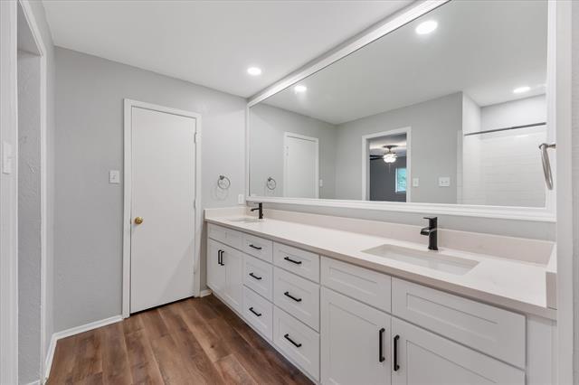 Building Photo - 4005 Ridgebrook Dr