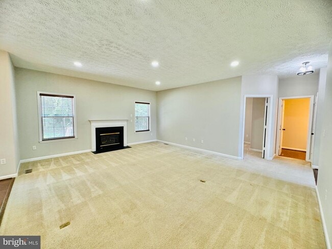 Building Photo - 52 Lightfoot Dr