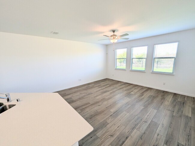 Building Photo - 14821 Lone Rock Lane