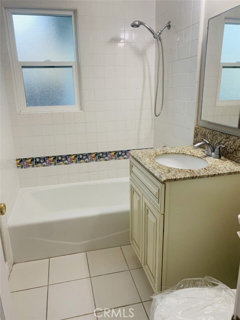 Building Photo - 8843 E Greenwood Ave