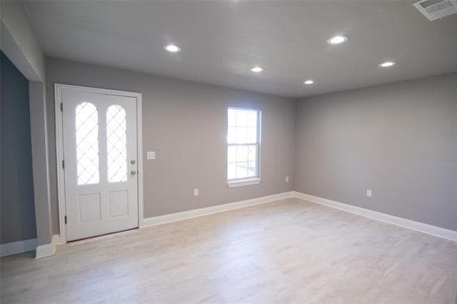 Building Photo - 1606 Davis Blvd