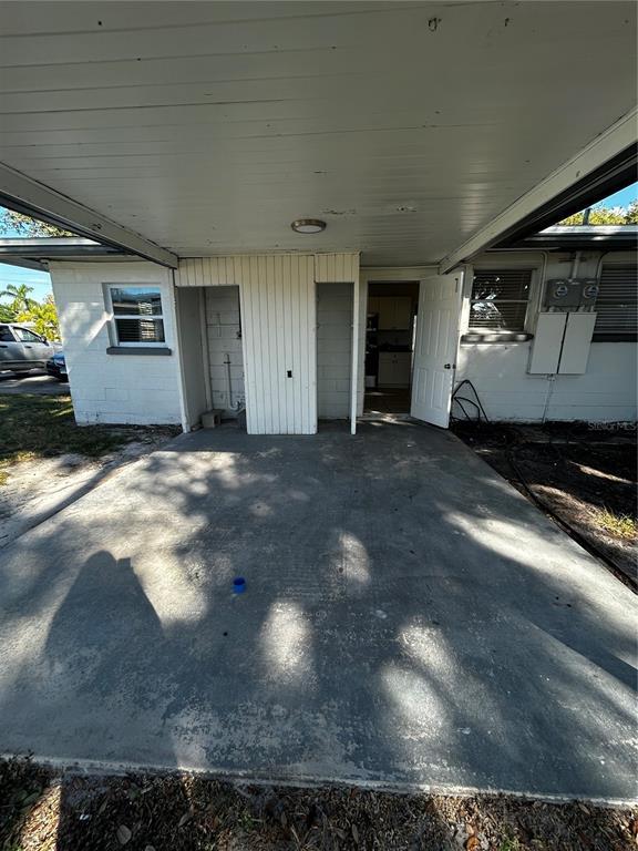 Building Photo - 1980 S East Ave