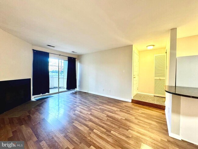 Building Photo - 18237 Swiss Cir