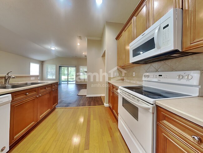 Building Photo - 13839 Victoria Lakes Dr