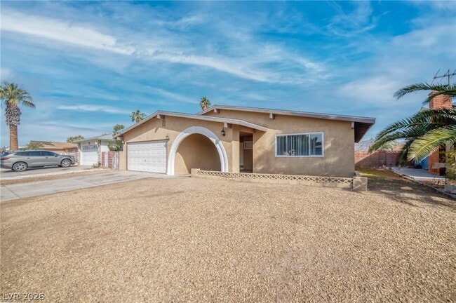 Building Photo - 3556 Ruth Dr