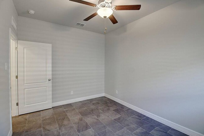 Building Photo - 7522 Sable Creek Dr