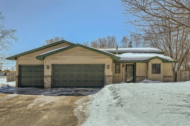 Primary Photo - 13290 181st Lane Northwest, Elk River, MN,...