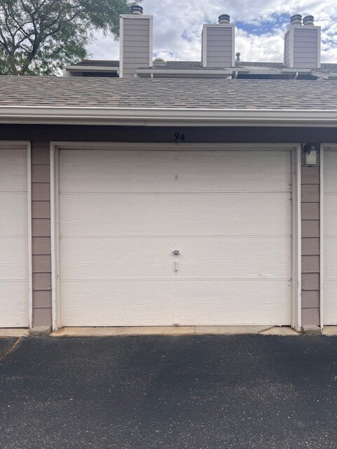 Building Photo - 1 Bedroom / 1 Bathroom Condo! Garage! Washer & Dryer Included! Move In Special!!! $500 off first ...