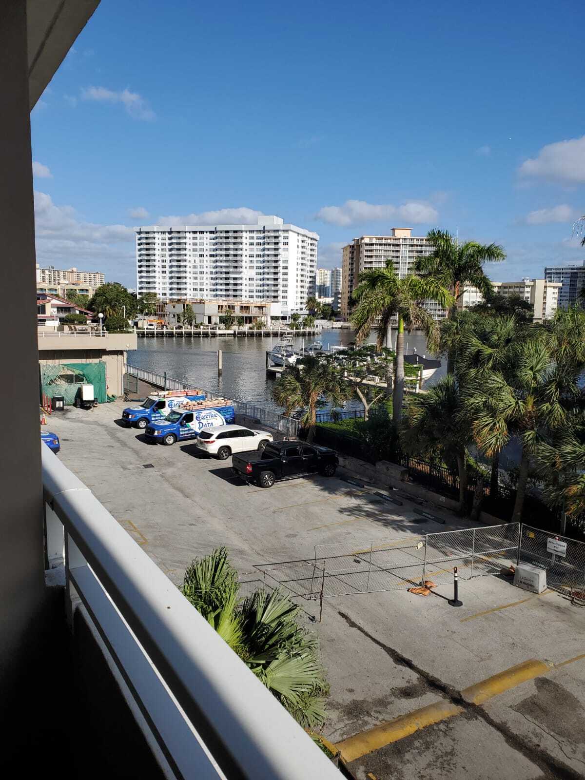 Building Photo - 1965 S Ocean Dr