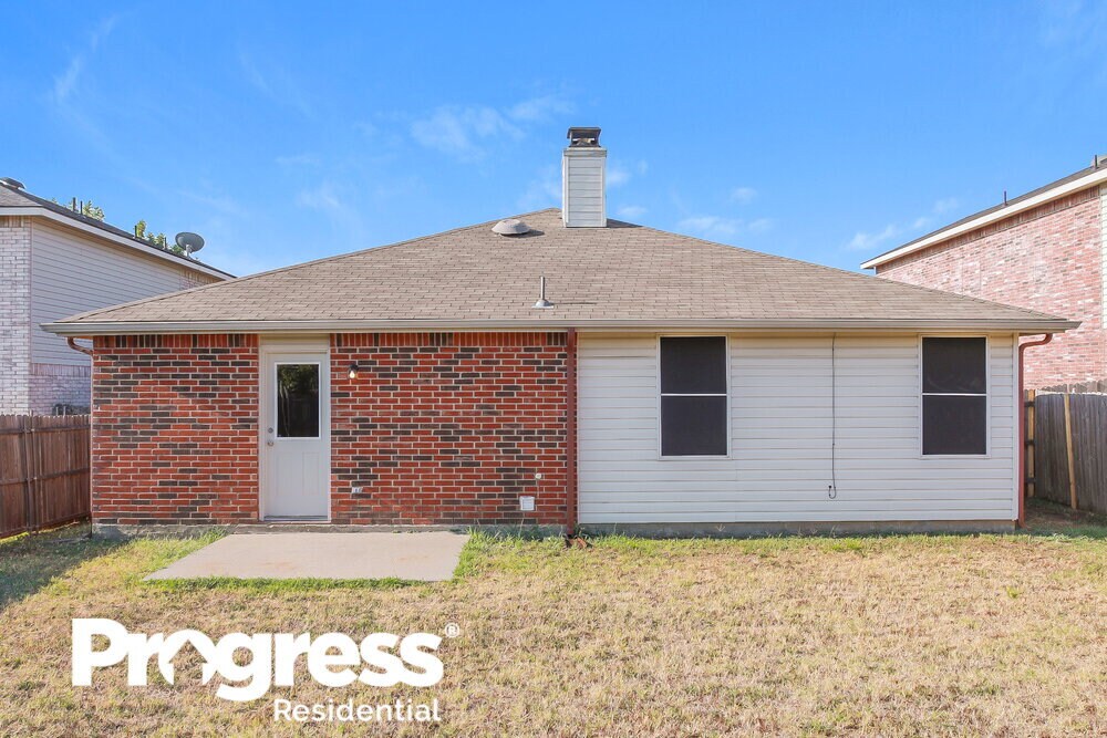 Building Photo - 3343 Lipizzan Dr