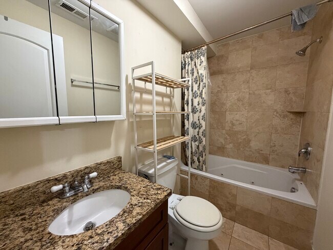 Building Photo - 4022 N Central Park Ave