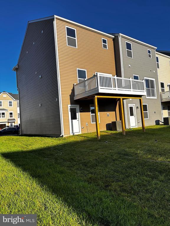 Building Photo - 30 Trotting Rd