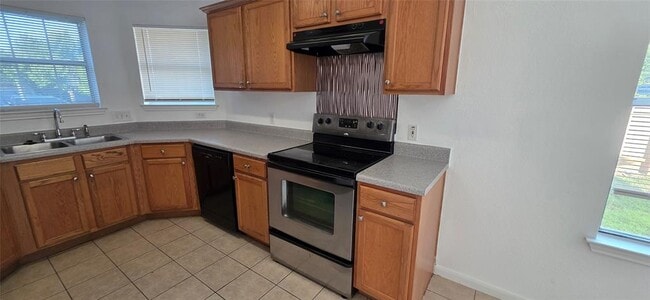 Building Photo - 16704 Trevin Cove