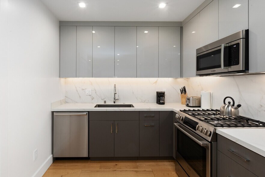 Building Photo - 761 Minna St