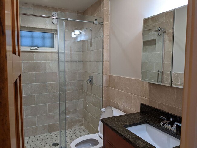 Interior Photo - DelNord