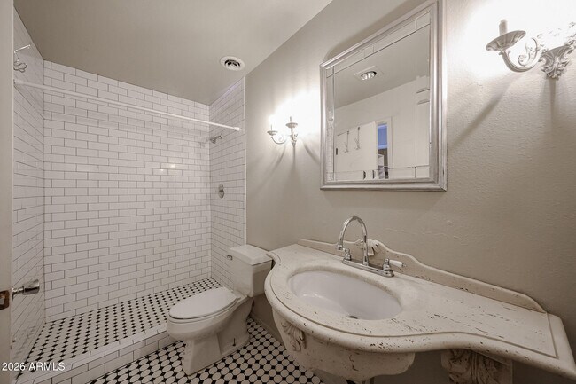 Building Photo - 4028 N Granite Reef Rd