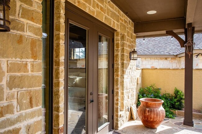 Building Photo - 2916 Rock Barn Dr