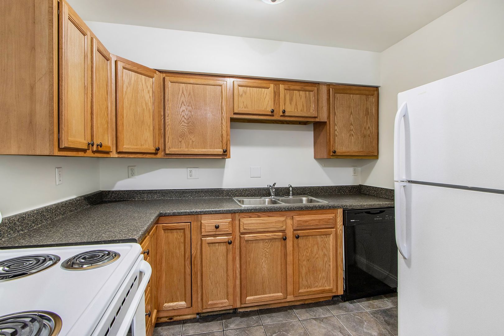 Interior Photo - The Willows on Michigan