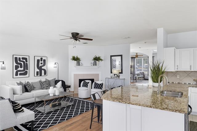 Building Photo - 529 Roundrock Ln