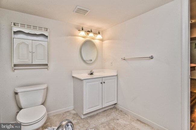 Building Photo - 20214 Birdsnest Pl