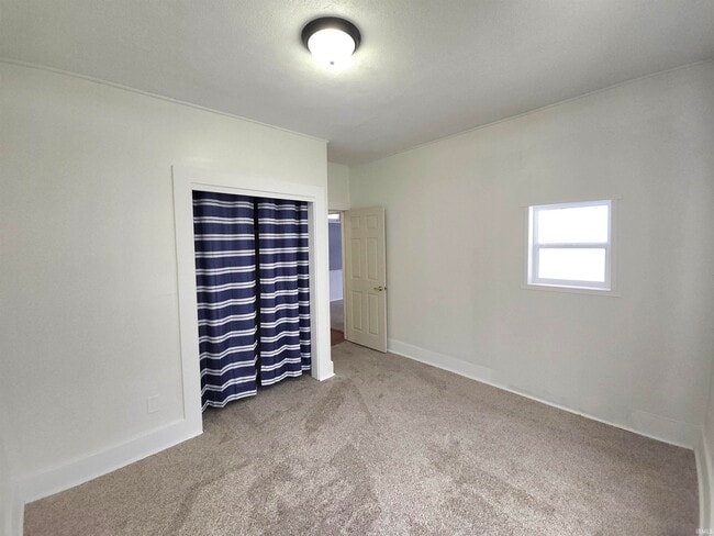 Building Photo - 1302 N Lafountain St