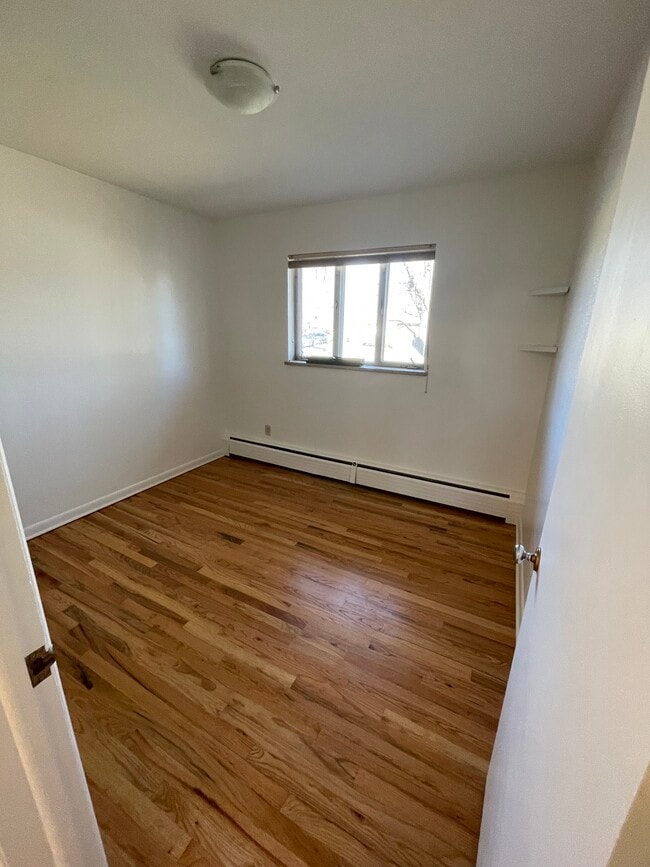 Building Photo - 3045 23rd St