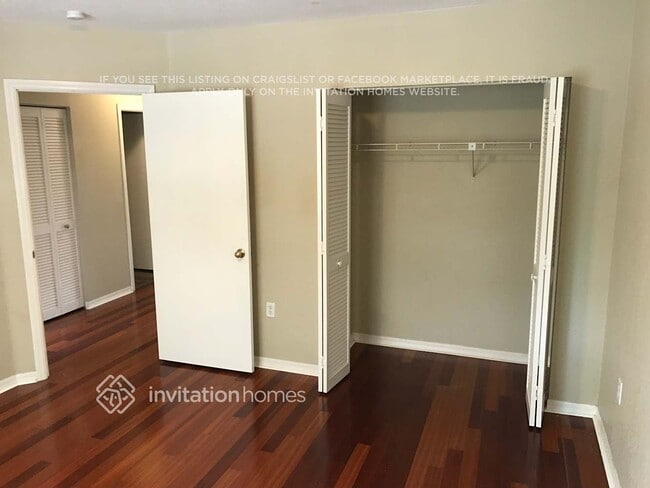 Building Photo - 11205 Sunview Way