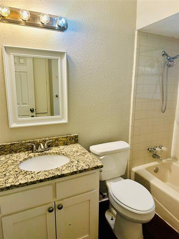 Building Photo - 3013 Abston Dr