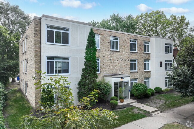 Building Photo - 3439 Garfield Ave S