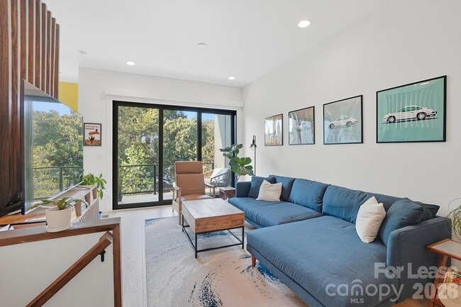 Building Photo - 1003 Zinc Ln