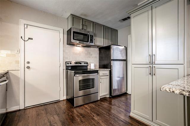 Building Photo - 7410 Caillet St