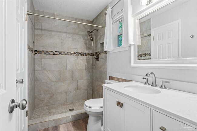 Building Photo - 3066 Rosa Del Villa Dr