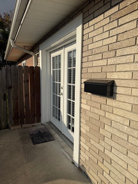 Building Photo - 2912 Delille St