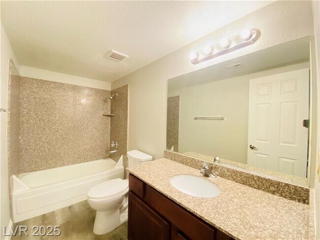 Building Photo - 5314 River Glen Dr