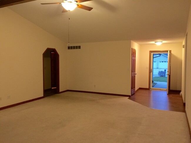 Building Photo - Chatham- Single Family Home (Oakbrook)