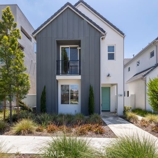 Building Photo - 136 Modjeska
