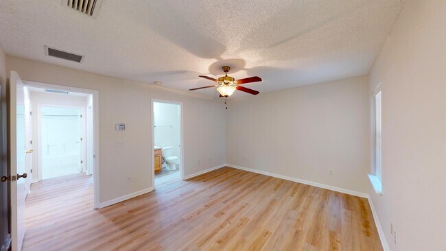 Building Photo - 5 Ryland Pl