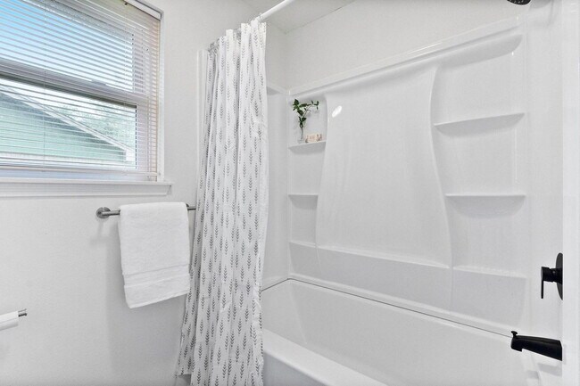 Building Photo - 21710 Glenbranch Dr