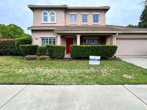 Building Photo - 523 Cascade Dr