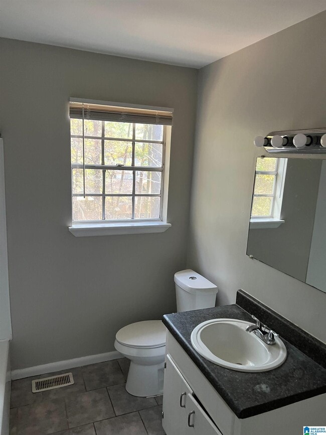 Building Photo - 5213 Goldmar Dr