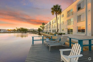 Building Photo - Sailpointe Apartments
