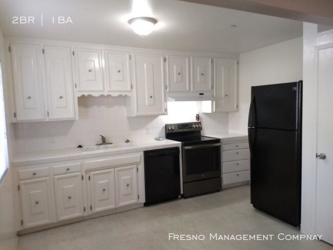 Building Photo - 2 bedroom in Fresno CA 93726
