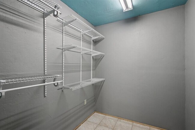 Building Photo - 10516 NW 16th St