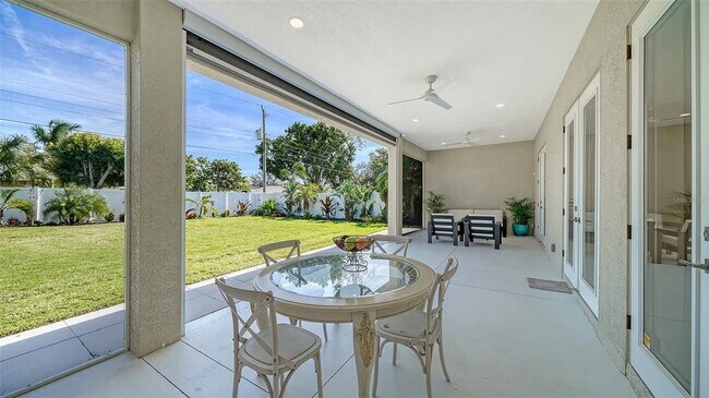 Building Photo - 1111 Mallorca Dr